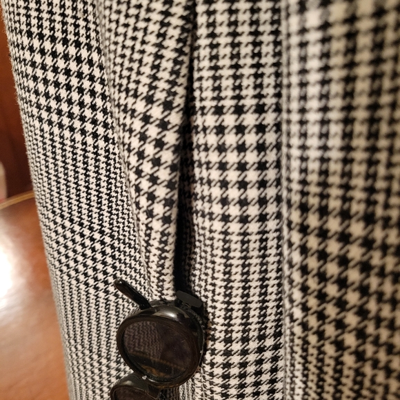 Carolina Bella Houndstooth Coat Size M - Picture 4 of 10